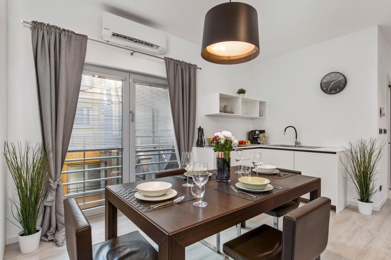 Apartments Rijeka In エクステリア 写真